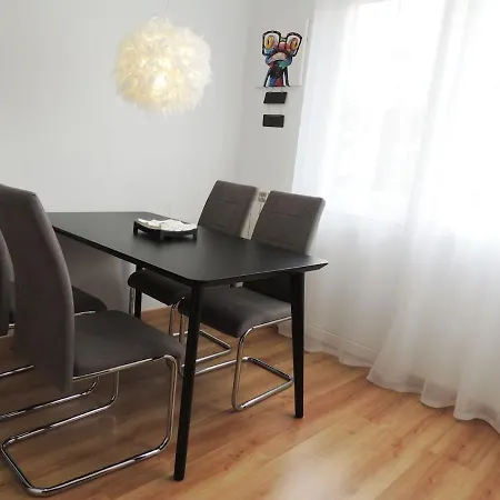 Daire Precioso Piso En Oviedo, Parking, Wifi Y Netflix By Delabra
