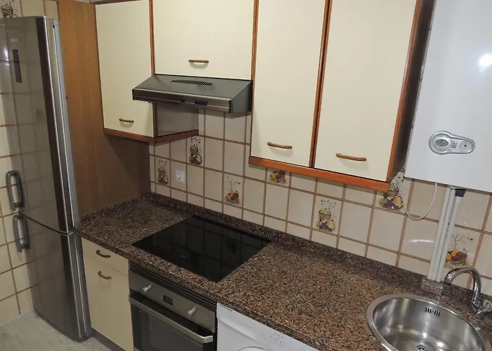 Precioso Piso En Oviedo, Parking, Wifi Y Netflix By Delabra 奥维耶多